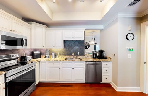 Palmetto Dunes Condo | Family Condo In Ideal Location w/Shared Pool, WiFi, W/D, Firepit - Near Beach