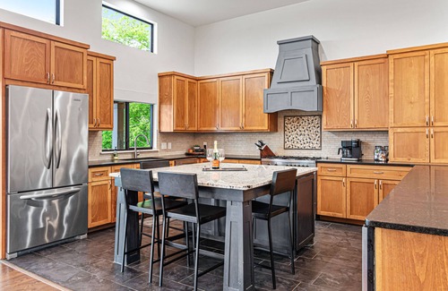 Gate Hollow Estates Villa | Family & dog friendly luxury waterfront home with pool, hot-tub and boat dock