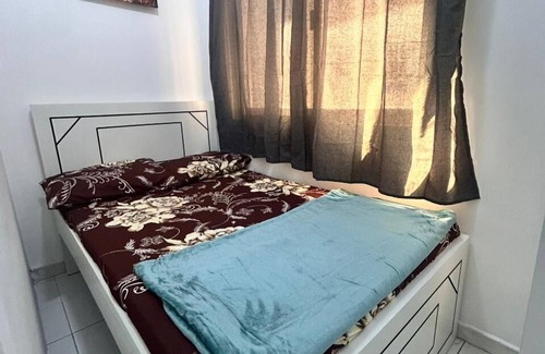 Bur Dubai Apartment | Family Double Partition Room in Bur Dubai