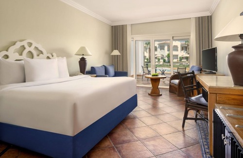 Sharm El Sheikh Resort | Family-Friendly 5-Star Stay with Pools, Spa & Private Beach Access