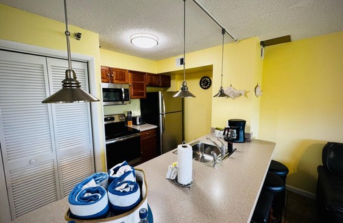 Tavernier Condo | Family-Friendly 1BR w/Partial Ocean View & Pool