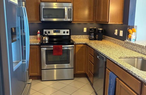 Geneva-on-the-Lake Condo | Family Friendly 2br/2ba Lakefront Condo 108 sleeps 6 indoor pool.Rent 3/4th free