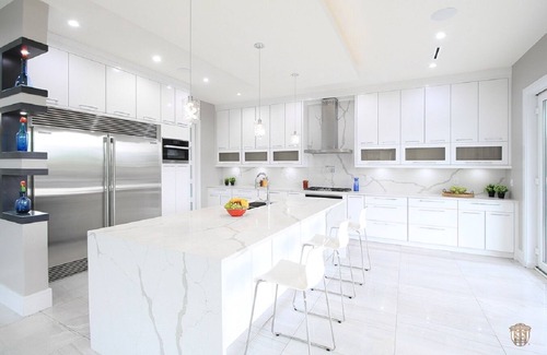 Burnaby House | Family Friendly 4 Bed Rooms house The Chateau - ST No. 00177094