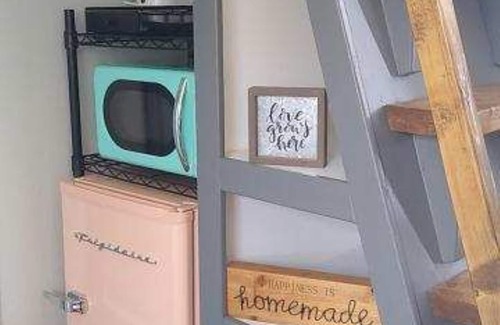 Conway House | Family- friendly and pet- friendly!