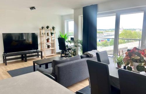 Northern Quarter Apartment | Family-Friendly Apartment Steps from Atomium - City Center 6 min