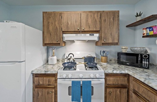 Merion Park House | Family Friendly Beach Home overlooking the Bay