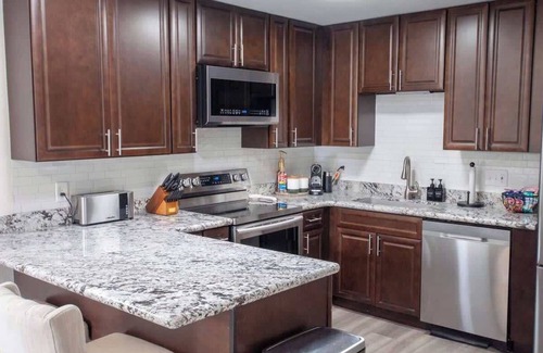 Flagstaff House | Family-Friendly Fairway Escape | BBQ & Views