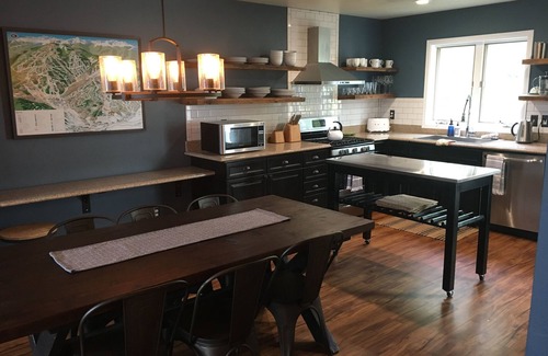 Edwards House | Family-Friendly, Friends' Adventure Ski House! 3 bedroom Townhouse in Edwards