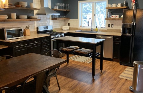 Edwards House | Family-Friendly, Friends' Adventure Ski House! 3 bedroom Townhouse in Edwards