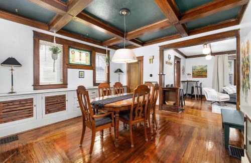 Fort Wayne House | Family Friendly Home - Fenced yard - Parking