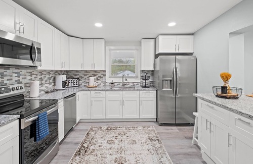 Fort Mill House | Family friendly House. 5 Minutes to Ballantyne Shopping and Retail