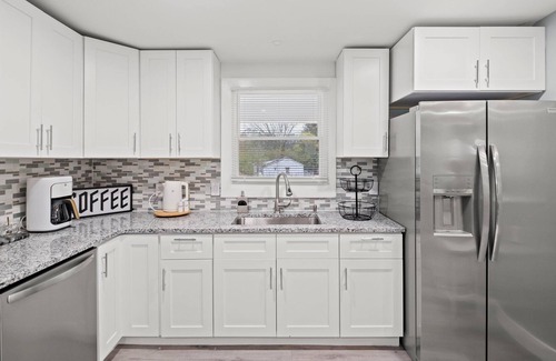 Fort Mill House | Family friendly House. 5 Minutes to Ballantyne Shopping and Retail