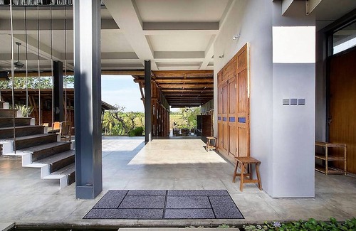 Kelating Villa | Family friendly 5 Bedrooms Villa with Pool, Tennis and Petanque field.