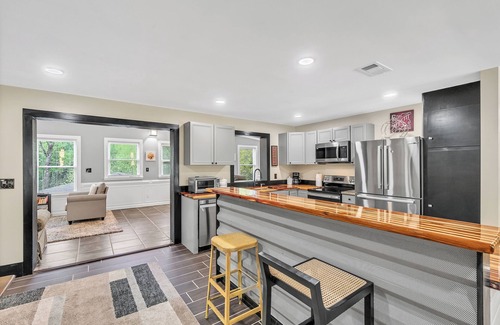 Greenville - Spartanburg House | Family friendly & near downtown Greenville!