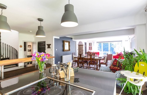 Drymen Cottage | Family Friendly Refurbished Detached Country Cottage set in Castle Grounds