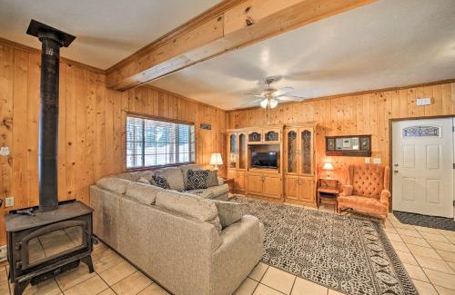 Sagle House | Family-Friendly Sagle Vacation Rental with Deck