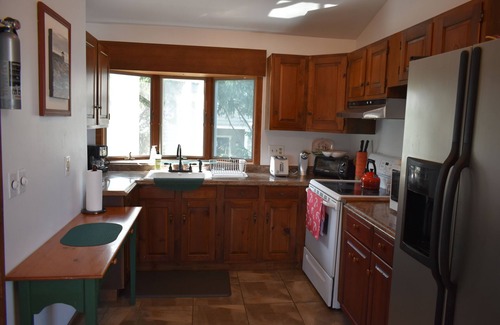 Rockport Apartment | Family Friendly Stay in Rockport