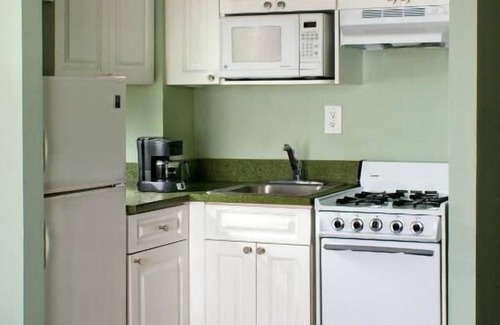 Central Park West Hotel | Family-friendly! Suite w/Kitchenette, Walking Distance to Central Park!