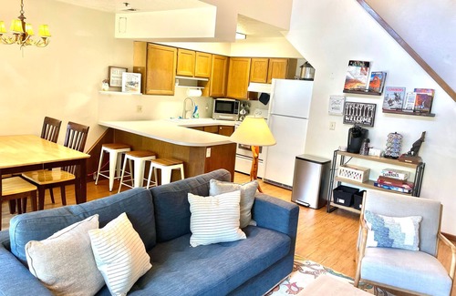 Ogden House | Family Friendly Unit in Huntsville, Utah, Beach Walkability, Pools, and Quiet.