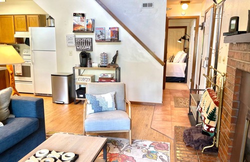 Ogden House | Family Friendly Unit in Huntsville, Utah, Beach Walkability, Pools, and Quiet.