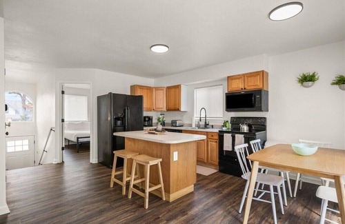 Spokane House | Family Friendly Haven I Renovated & Spacious!