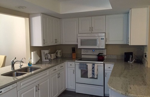 Sarasota Villa | Family Friendly Villa15 min to Siesta Key Wagon, Chairs, Umbrella, Toys Provided