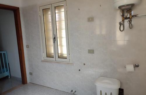 Galtelli House | Family & Friends - Room 1 - Second Floor - shared bathroom