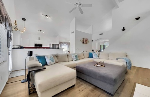 Superstition Springs House | Family Fun! Game Room, Pool/Spa! Golf Views.
