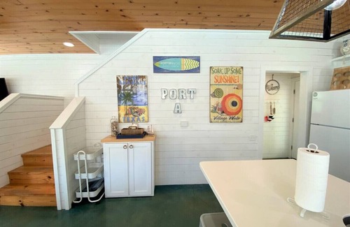 Port Aransas House | Family Fun in a Gated Community: Cornhole, Washers, and a Pool Just Steps Away