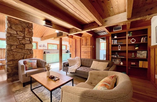 Dripping Springs Cabin | Family Fun Outdoor Escape Texas Cabin 5min DT Dripping Springs