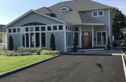 Point Pleasant Beach House | Family Fun Home. 5 Bedroom & Inground Pool ! n4 blocks from the Beach !