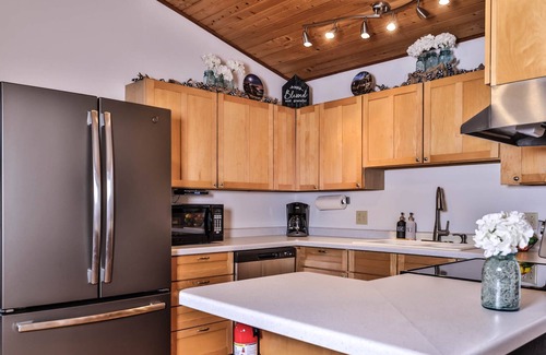 Minocqua Cabin | Family Getaway at Crescent Lake