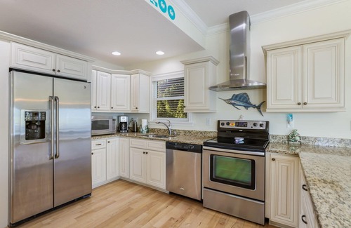 Bradenton Beach House | Family Getaway at The Sea Zoo - Bayfront with Pool, Tiki Bar, and Games!