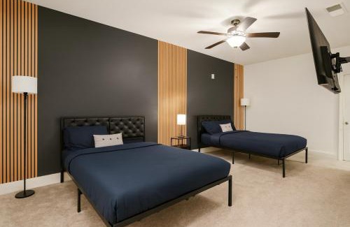 Glen Iris Apartment | Family Group Retreat 3 Queens Beds