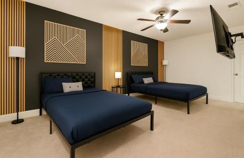 Glen Iris Apartment | Family Group Retreat 3 Queens Pool Table 4th