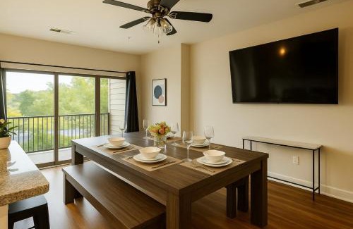 Glen Iris Apartment | Family Group Retreat 3 Queens Pool Table 4th