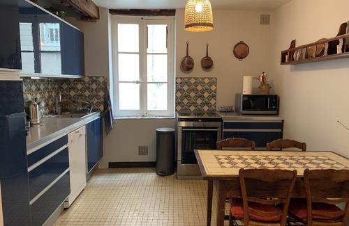 Chateauneuf-sur-Loire House | Family house overlooking the Loire