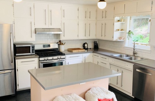 Newlands House | Family Home Close to Downtown Boulder and hiking trails.