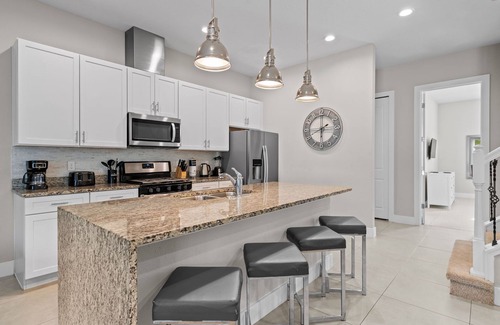West Kissimmee House | Family Home: Clubhouse, Themed Rooms & Backyard