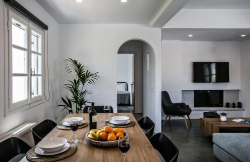 Kalloni Tinou Villa | family home