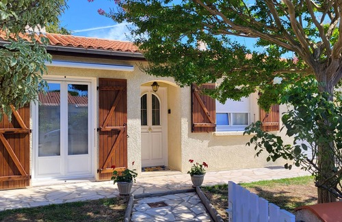 Fouras House | Family home in Fouras - enclosed garden near beach and market