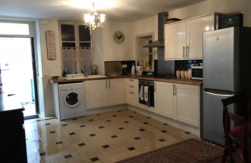 Sancerre House | Family home in the heart of Sancerre 2 mins from the French language school