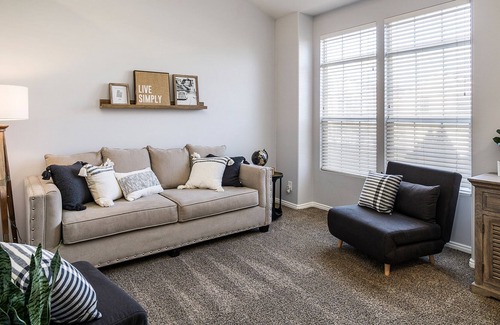 Daybreak House | Family Home near Oquirrh Lake 4 Bedroom