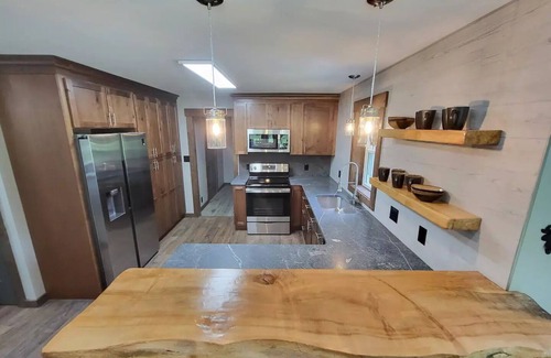 Queensbury House | Family Home Nr Lake George+Ski Mtn w/Indoor HotTub