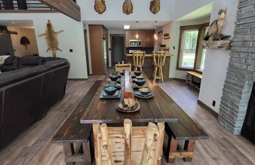 Queensbury House | Family Home Nr Ski Mtn+Lake George w/Indoor HotTub