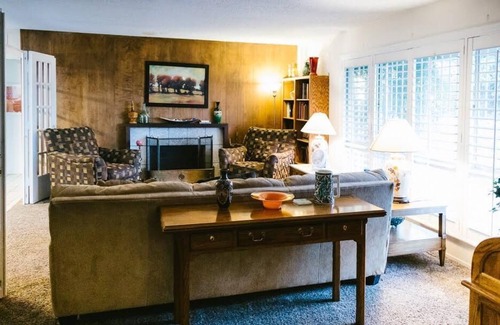 Las Vegas House | Family home, Swimming Pool, Great Neighborhood close Airport,Strip,Conventions