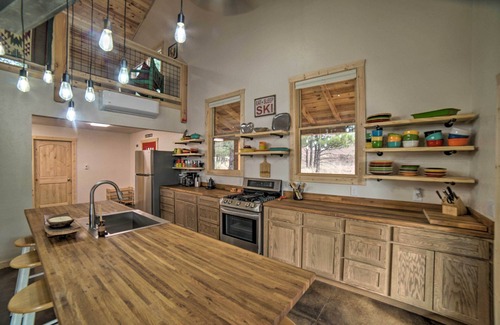 Angel Fire House | Family Home w/Fire Pit & Grill ~ 1 Mi to Slopes!
