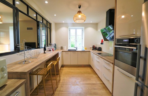 Saint-Cyprien House | Family home with enclosed garden and private pool in a peaceful heaven.