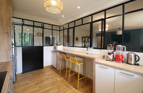 Saint-Cyprien House | Family home with enclosed garden and private pool in a peaceful heaven.