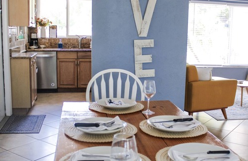 Belleair Bluffs House | Family Home With Heated Pool - 5 Minutes From Beach